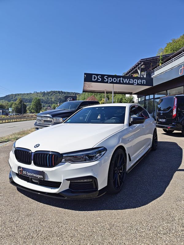 BMW 5er in Weiß mit M-Paket