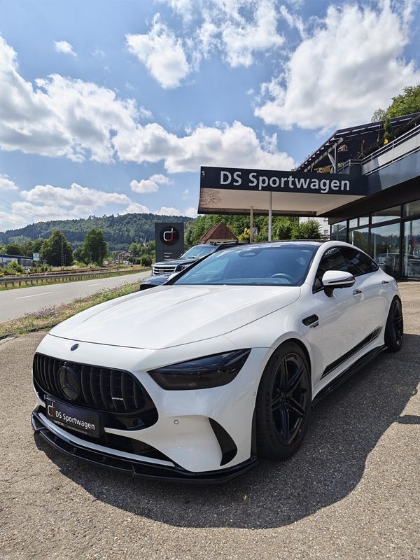 Mercedes-AMG GT Viertürer in Weiß